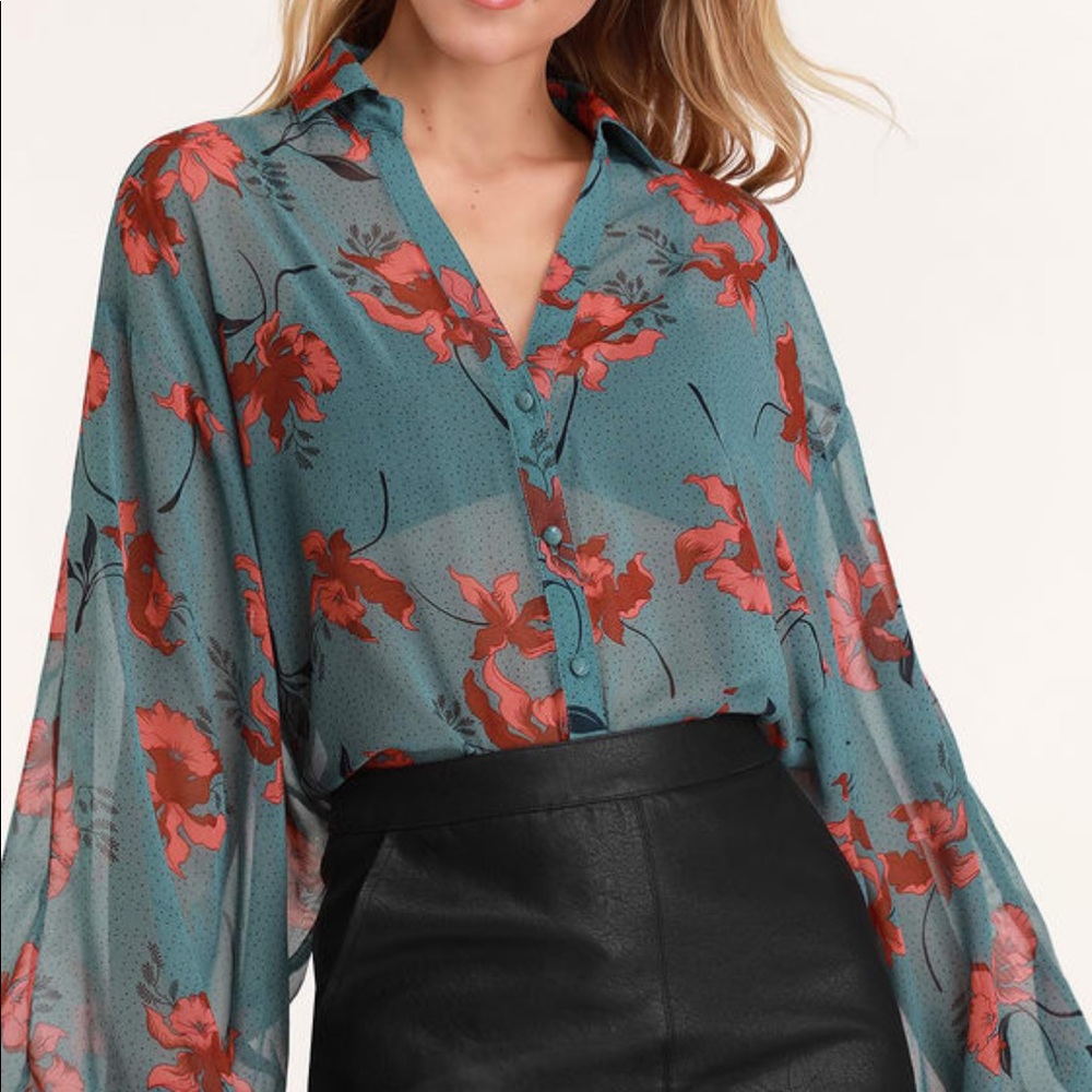 Lulu’s Dolman Sleeve Blouse, Size Small, NWT